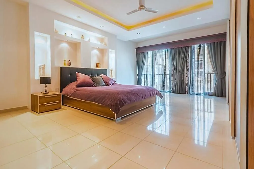 2 Bedroom Seafront Duplex Penthouse In The Heart Of Spinola Bay Saint Julian's 0*,  Malta