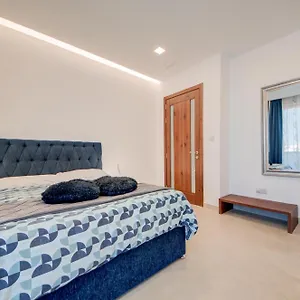  Apartment St Julians